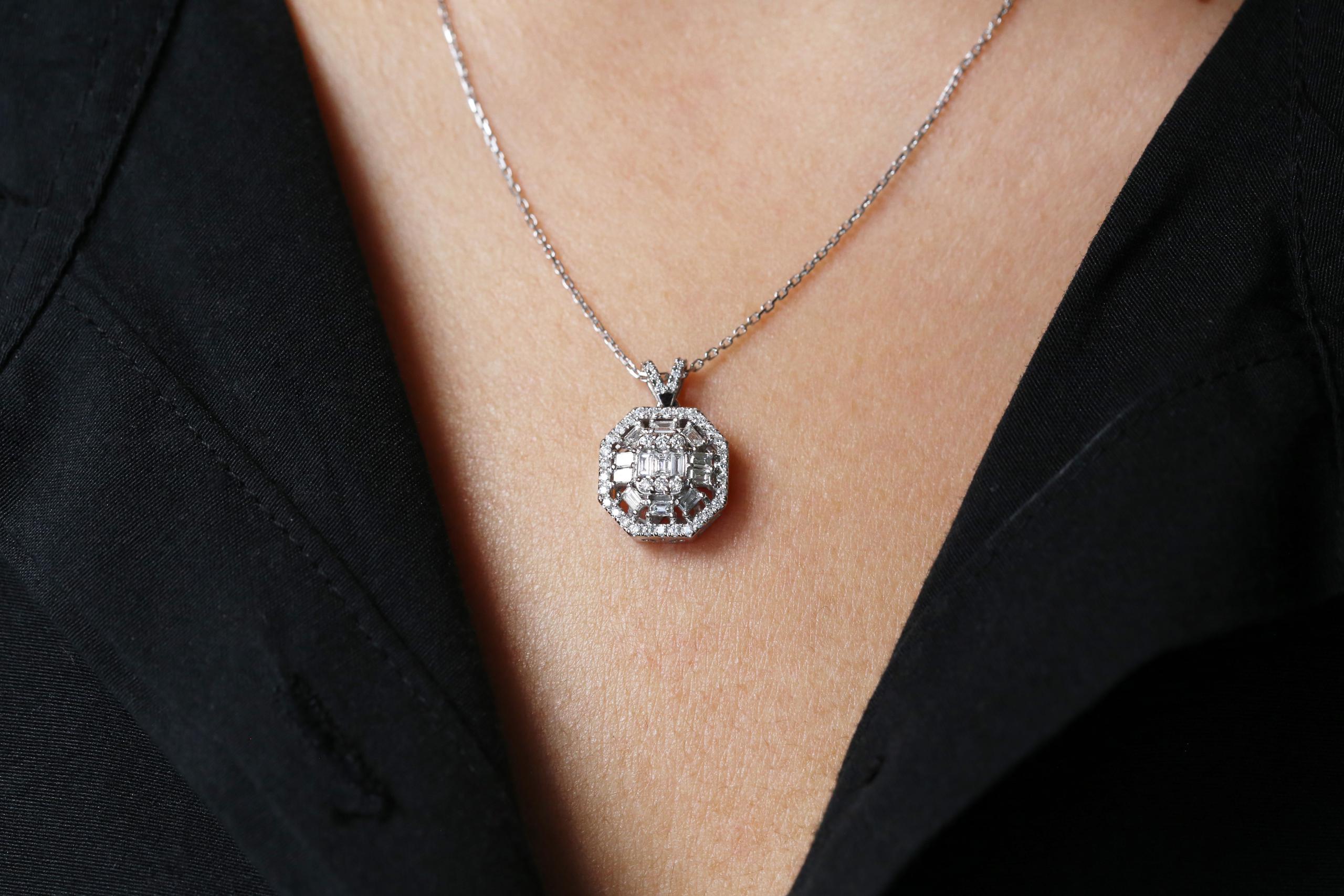 COLIER N000269 DIN AUR ALB 14K FORMA HEXAGON CU DIAMANTE - Bijuterii LA ROSA - Verighete si Inele de Logodna, bijuterii cu diamante