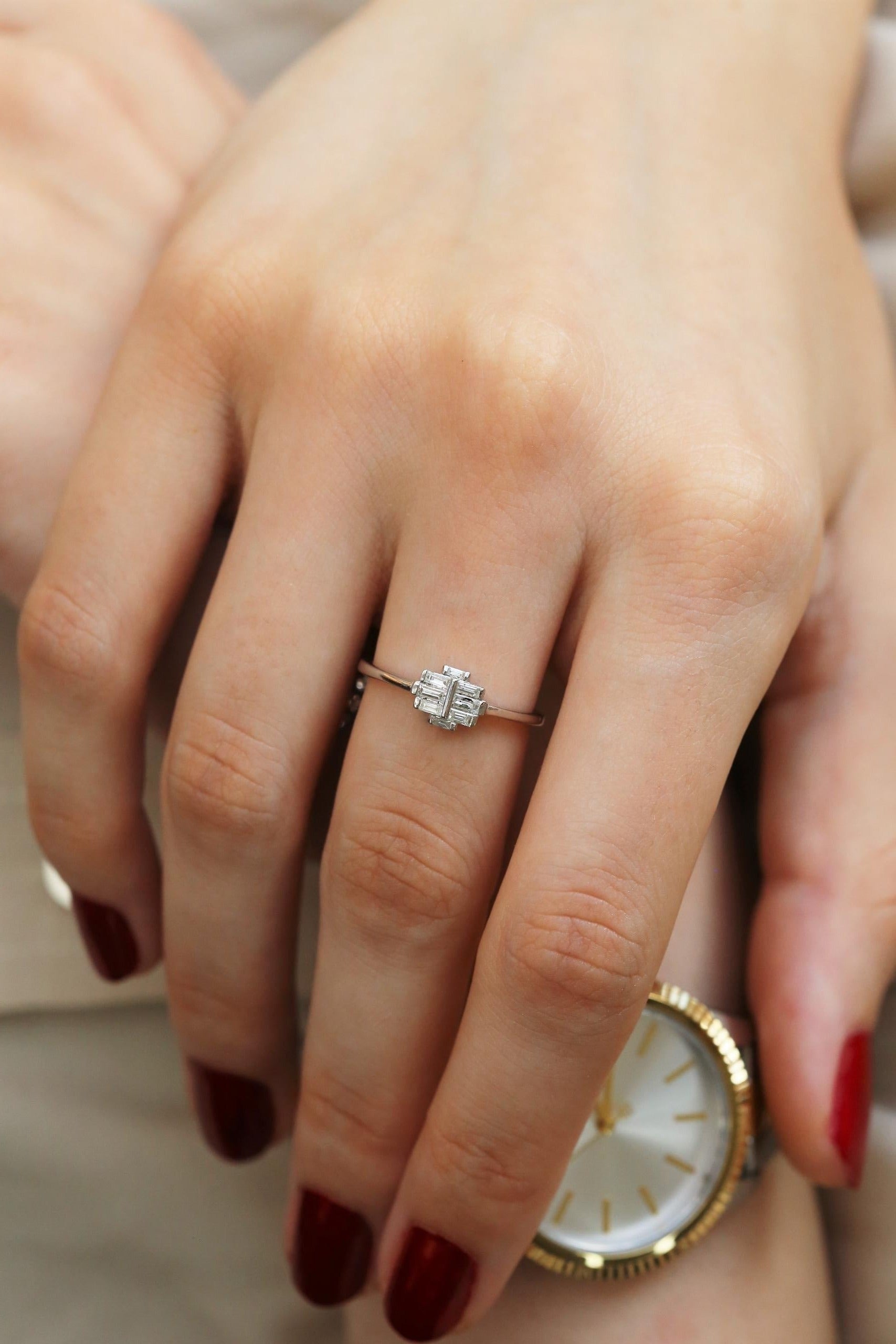 INEL R001992 DIN AUR ALB 14K FORMA DREPTUNGHIULARA CU DIAMANTE - Bijuterii LA ROSA - Verighete si Inele de Logodna, bijuterii cu diamante