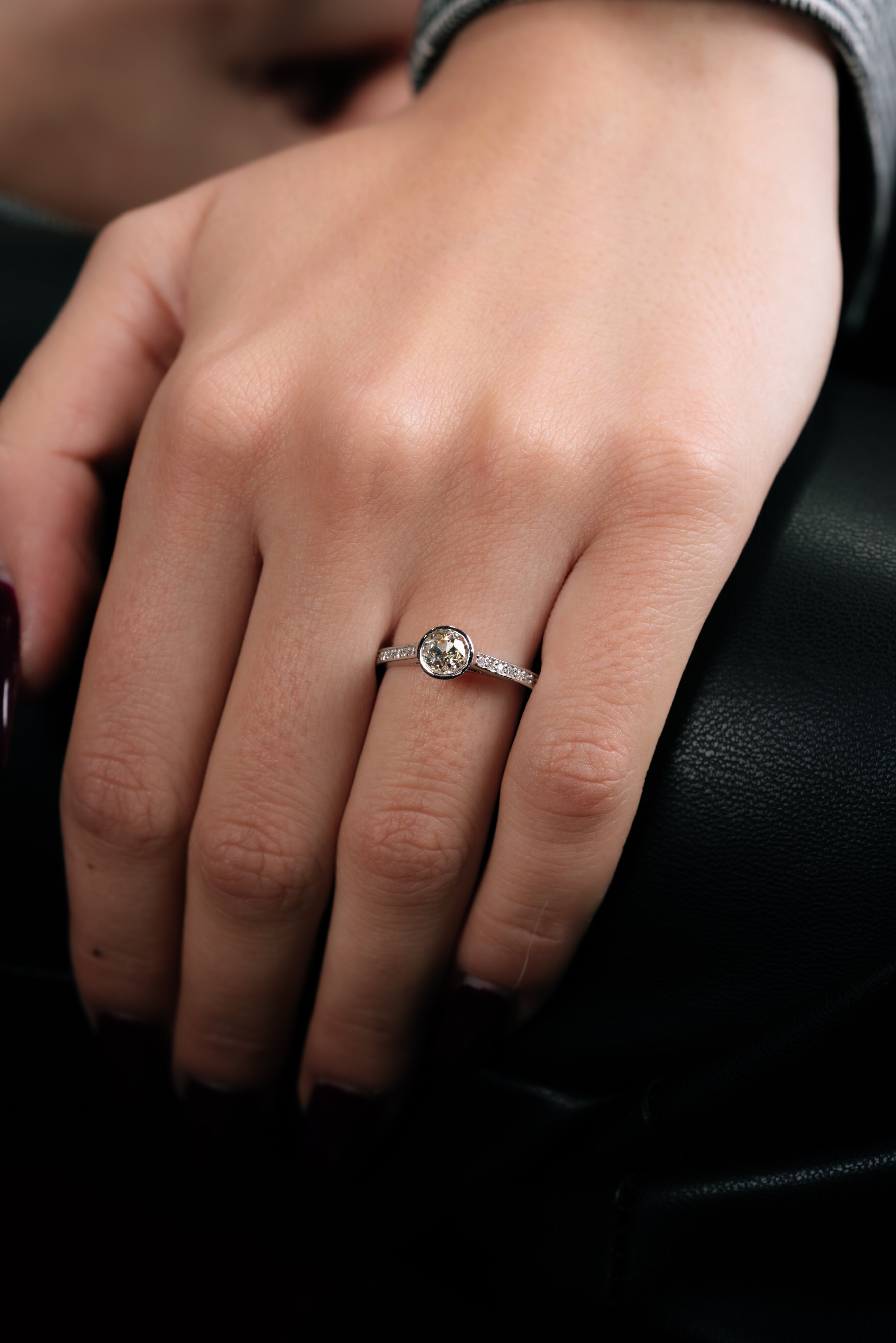 Inel de logodna PARTHENON din aur alb 18k cu diamante - Bijuterii LA ROSA - Verighete si Inele de Logodna, bijuterii cu diamante