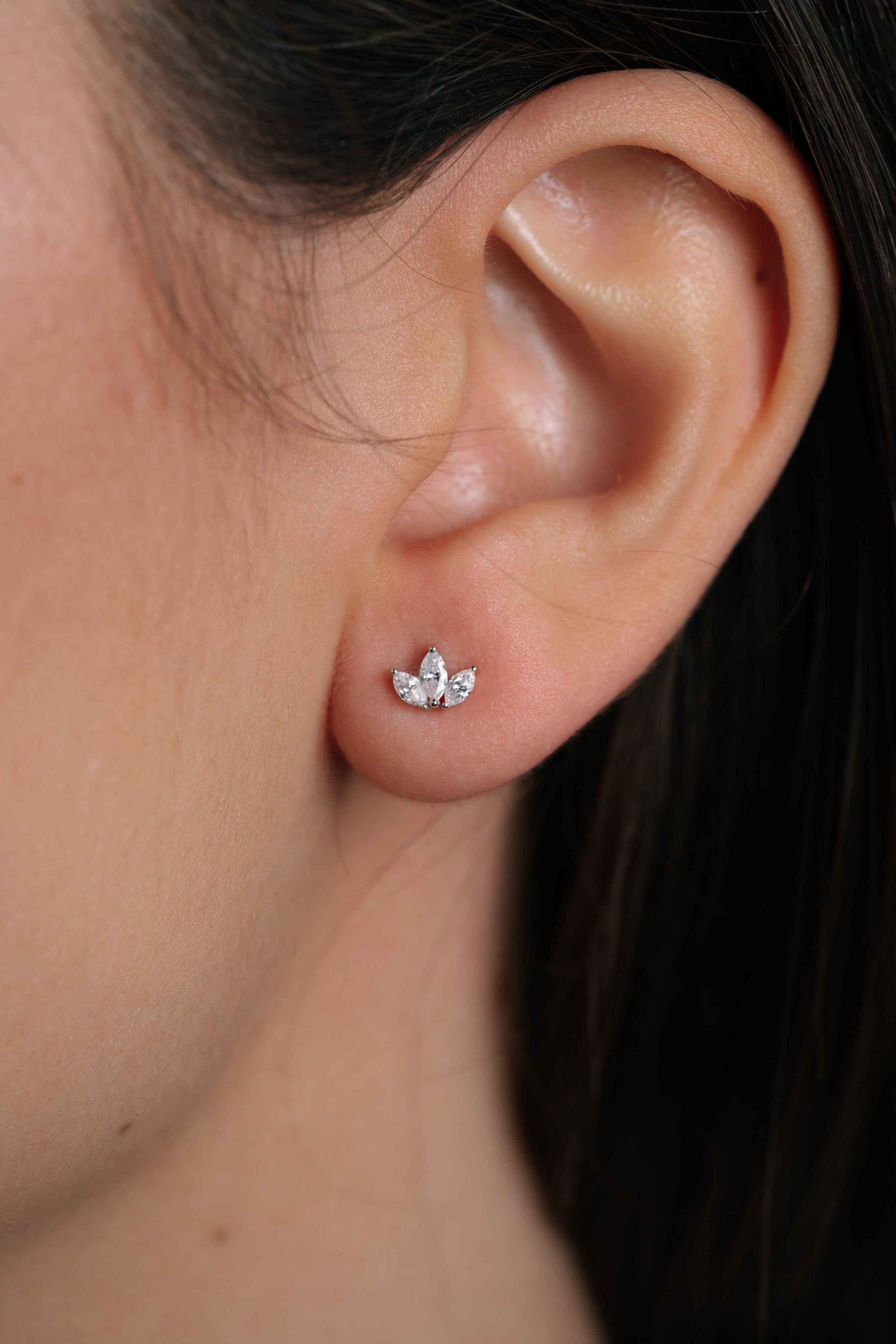 Cercei E001075 din aur alb 14k cu diamante marquise - Bijuterii LA ROSA