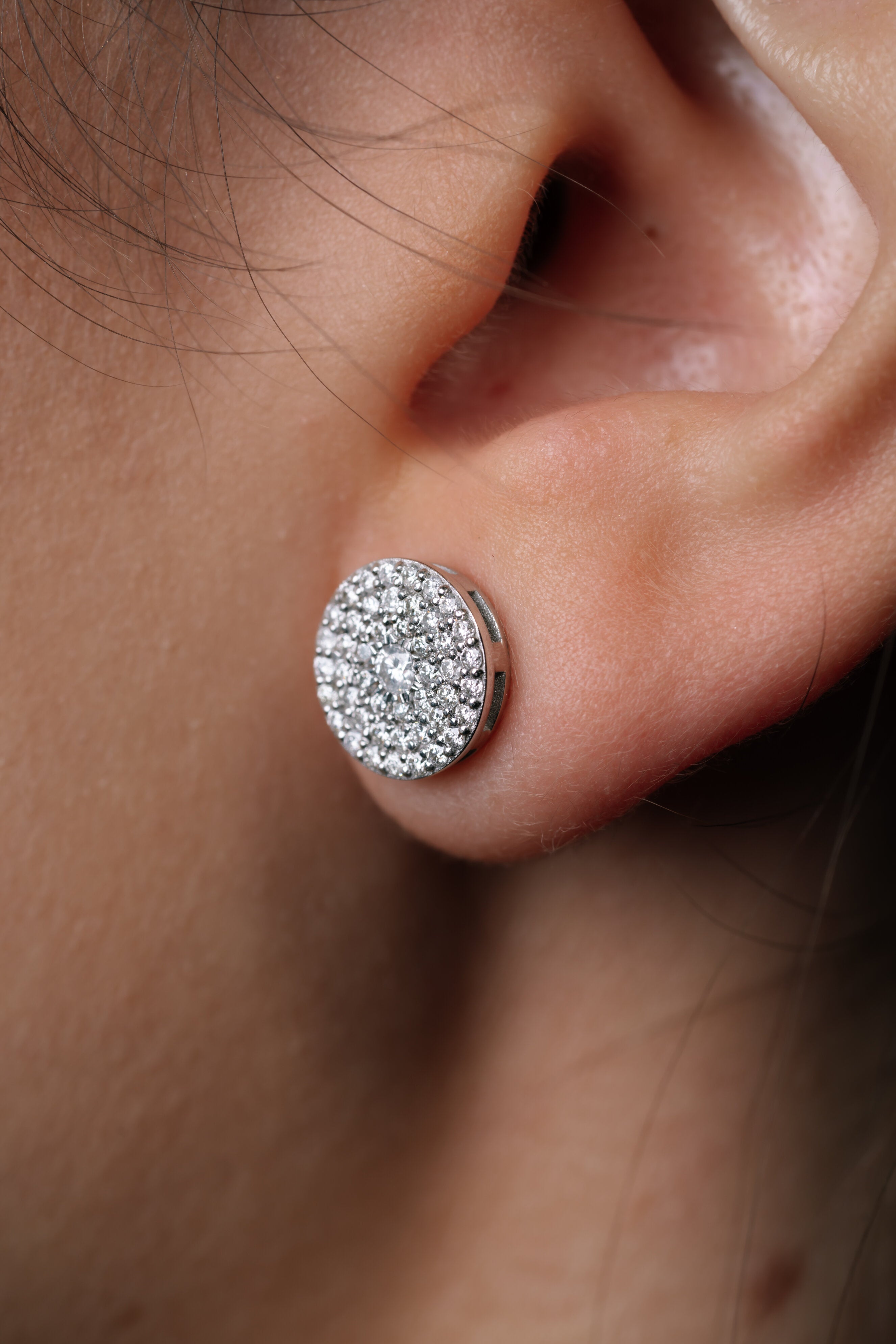 CERCEI E001205 DIN AUR ALB 14K FORMA ROTUNDA CU DIAMANTE - Bijuterii LA ROSA