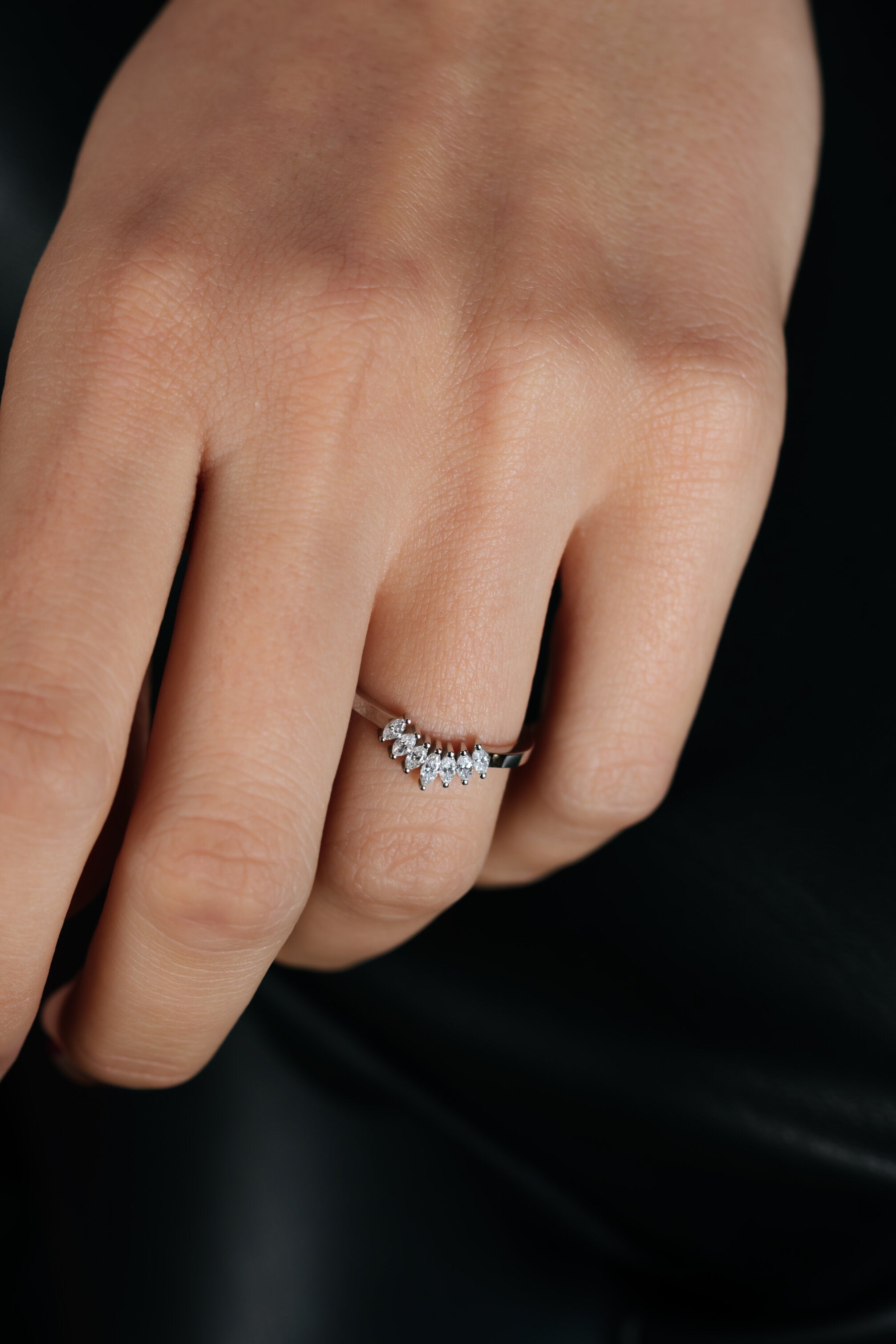 INEL R004598 DIN AUR ALB 14K CU DIAMANTE FORMA MARQUISE - Bijuterii LA ROSA