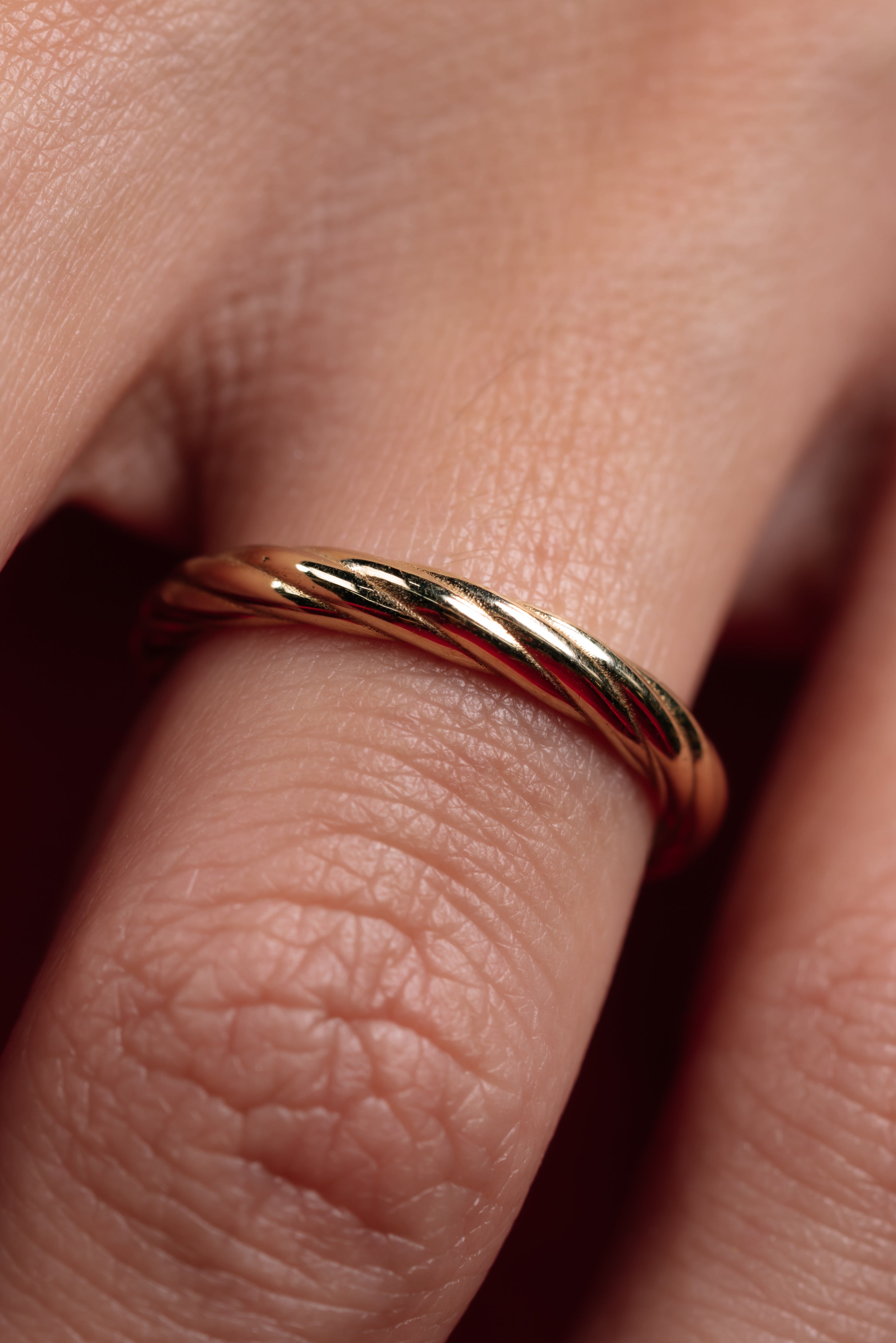 Inel V000469 din aur galben 14k model rasucit - Bijuterii LA ROSA