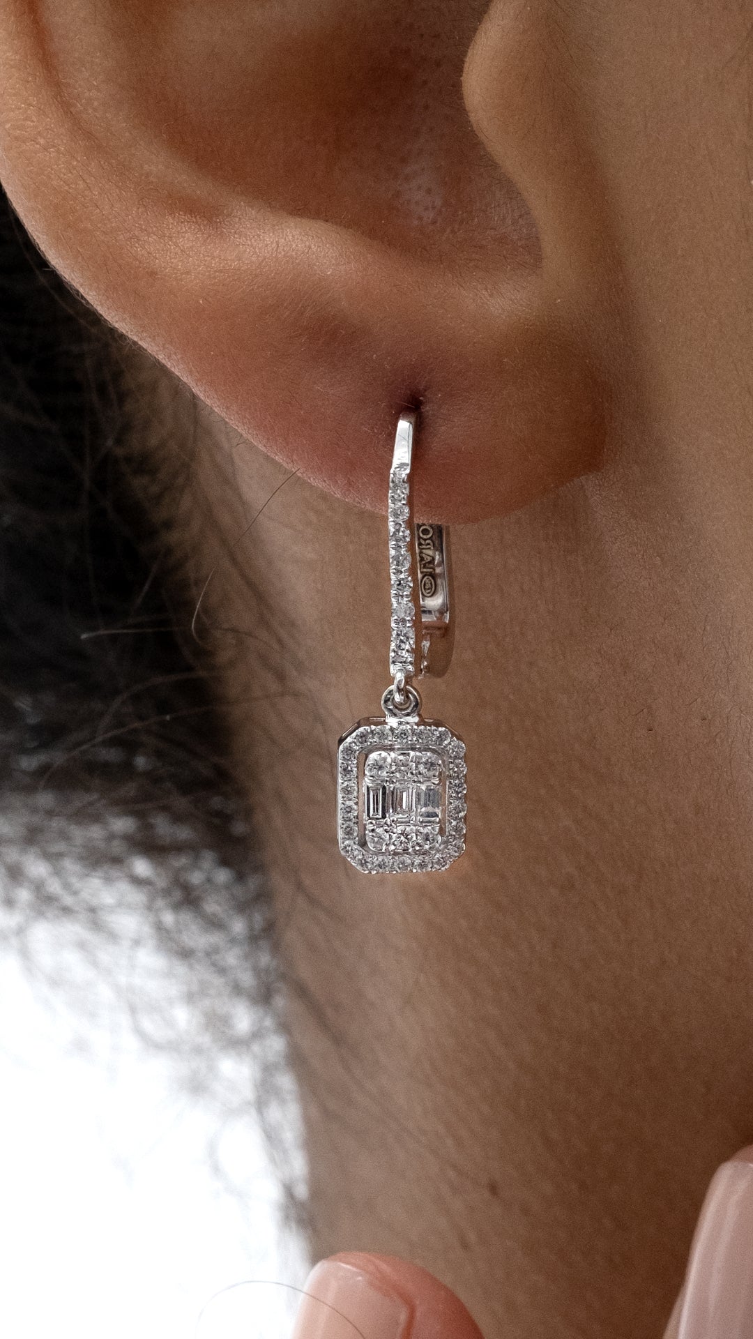 Cercei MD09935 din aur alb 14k cu diamante - Bijuterii LA ROSA
