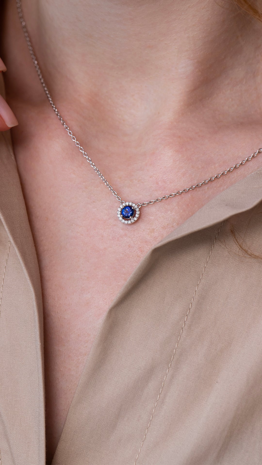 Colier TK1135M din aur alb 14k cu diamante si safir - Bijuterii LA ROSA