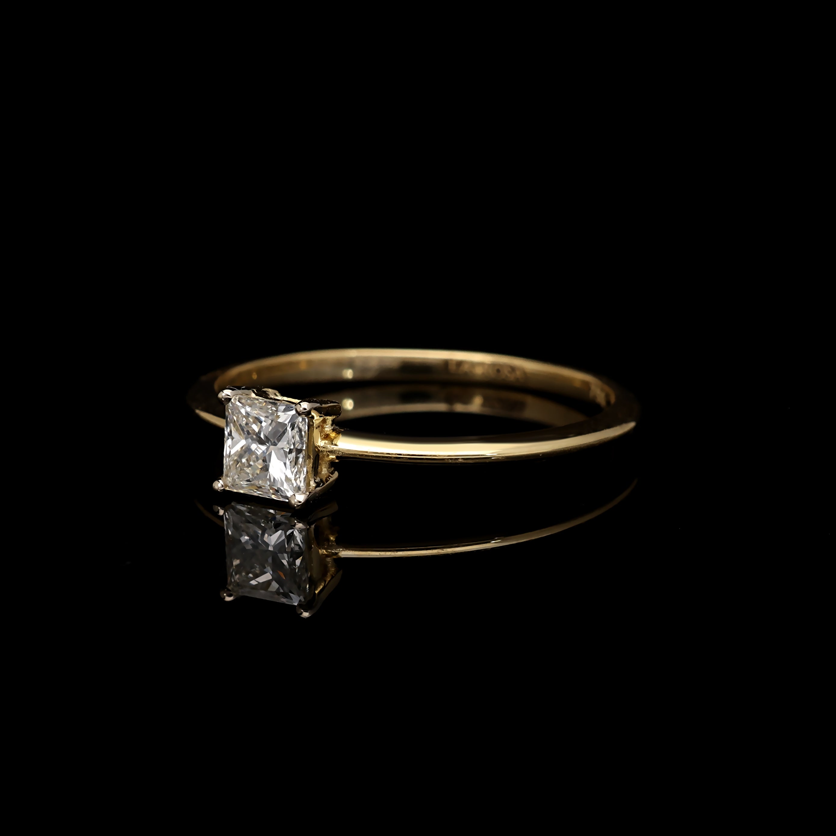 Inel LRY604 din aur galben 18k cu diamant - Bijuterii LA ROSA
