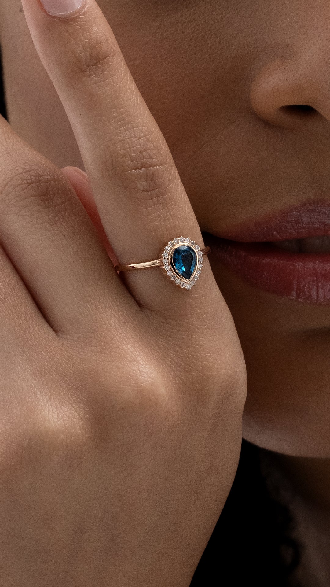 Inel MD34400 din aur roz 14k cu topaz forma lacrima si diamante - Bijuterii LA ROSA