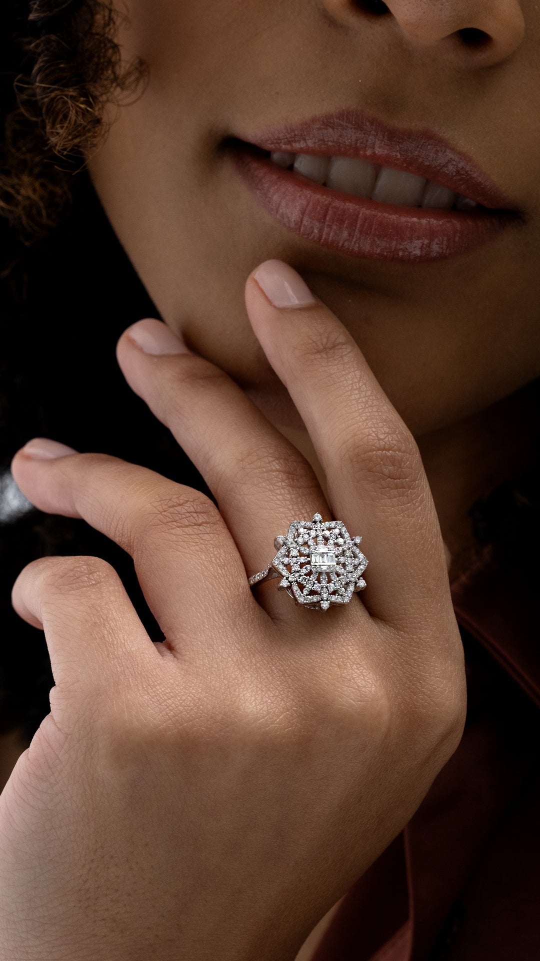 Inel MD44660 din aur alb 14k forma hexagon cu diamante - Bijuterii LA ROSA