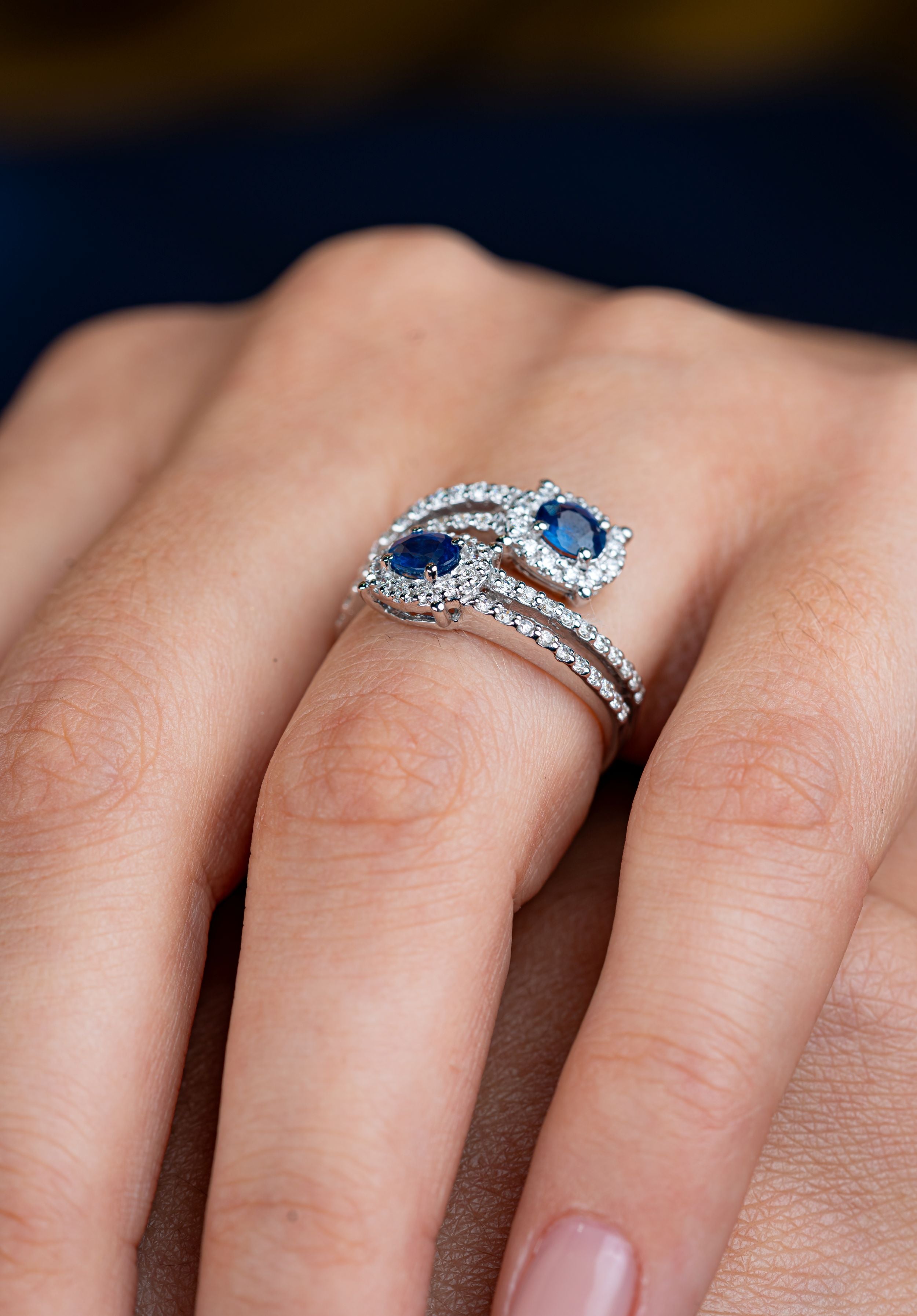 Inel din aur alb 18k cu safire 0.80ct si diamante naturale 0.48ct