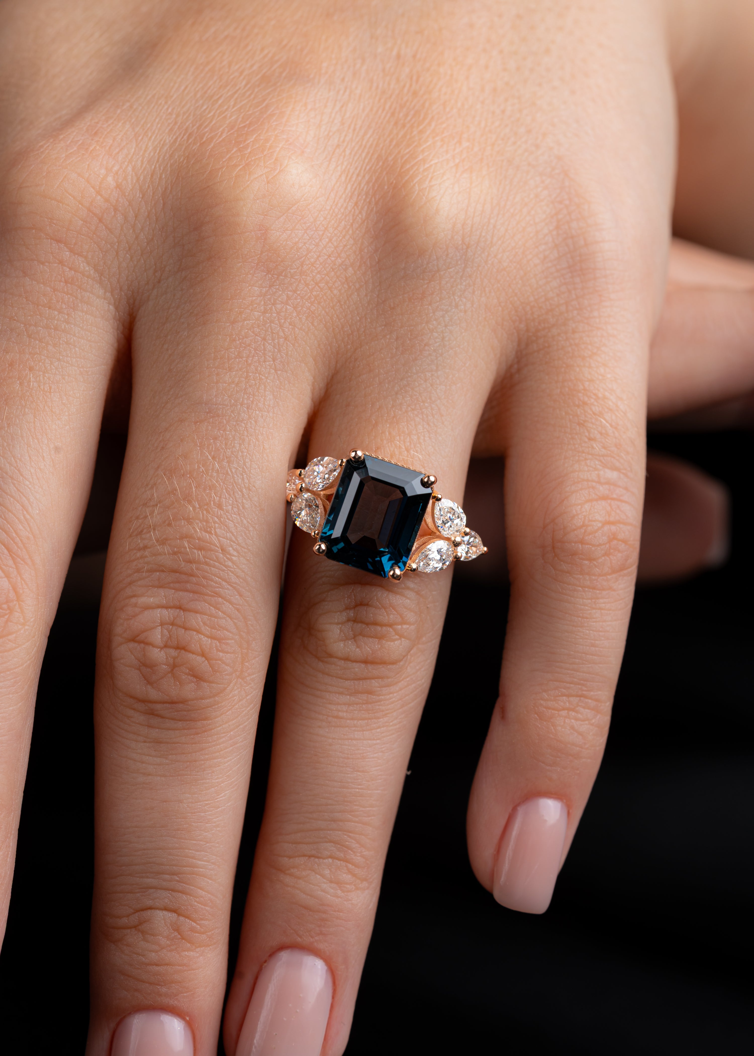 Inel de logodna din aur roz 14k cu topaz 7.08ct si diamante naturale 1.52ct