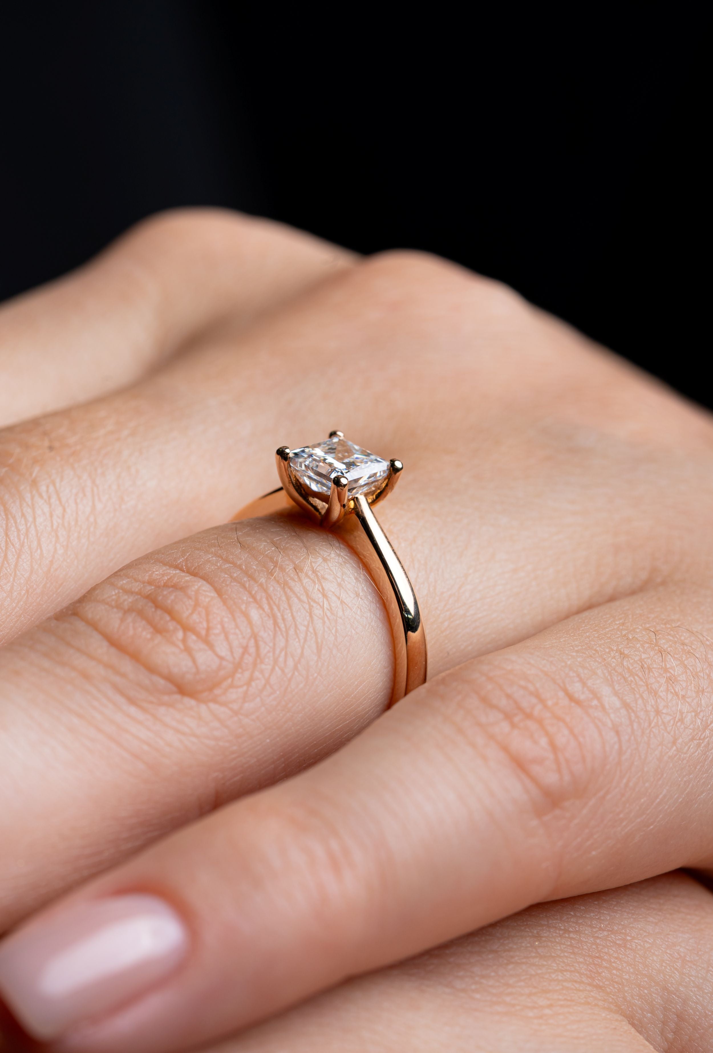 Inel de logodna LRLB010 din aur roz 14K cu diamant lab grown princess