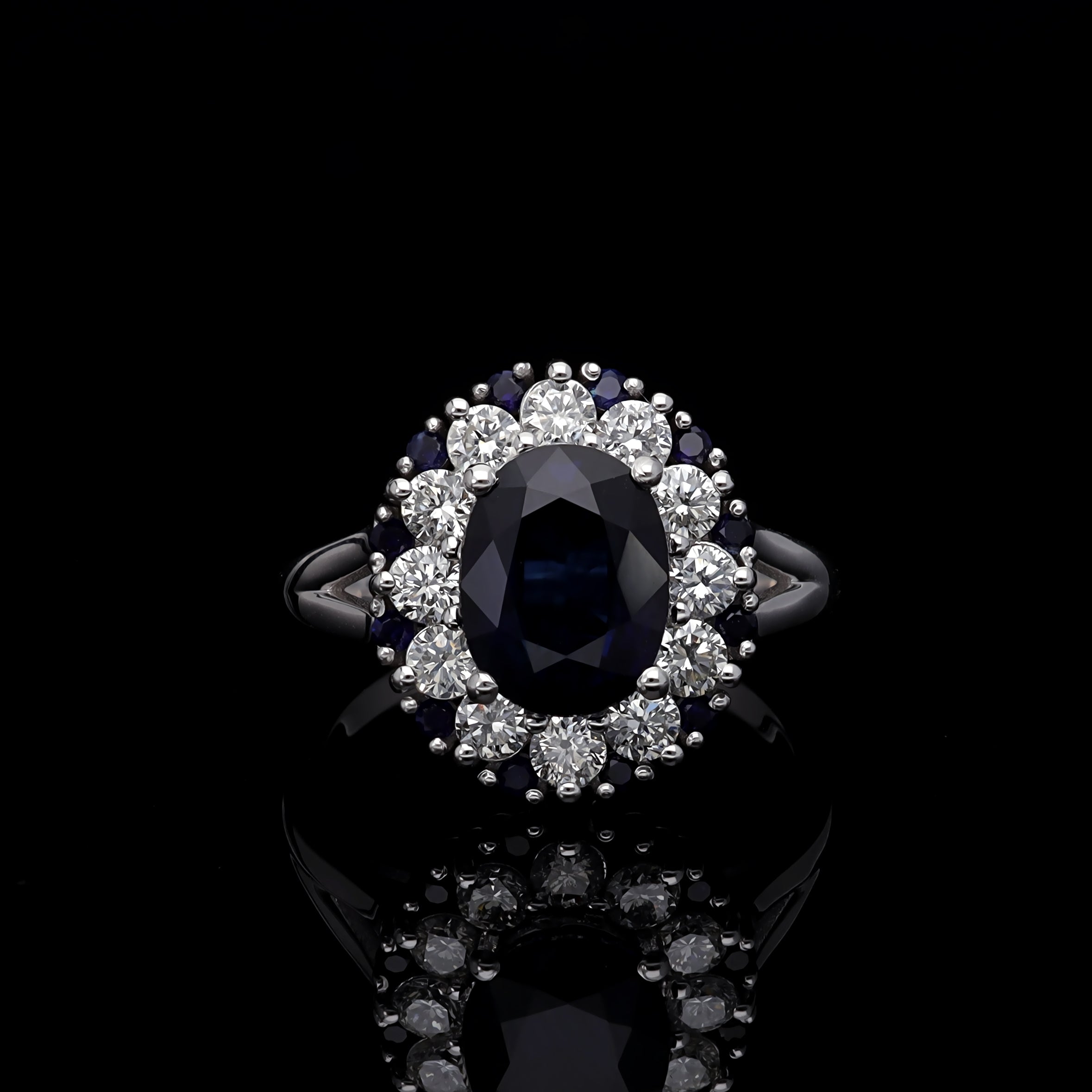 Inel LRSR504 aur alb 18k cu safir oval 2.31ct si diamante naturale 0.73ct