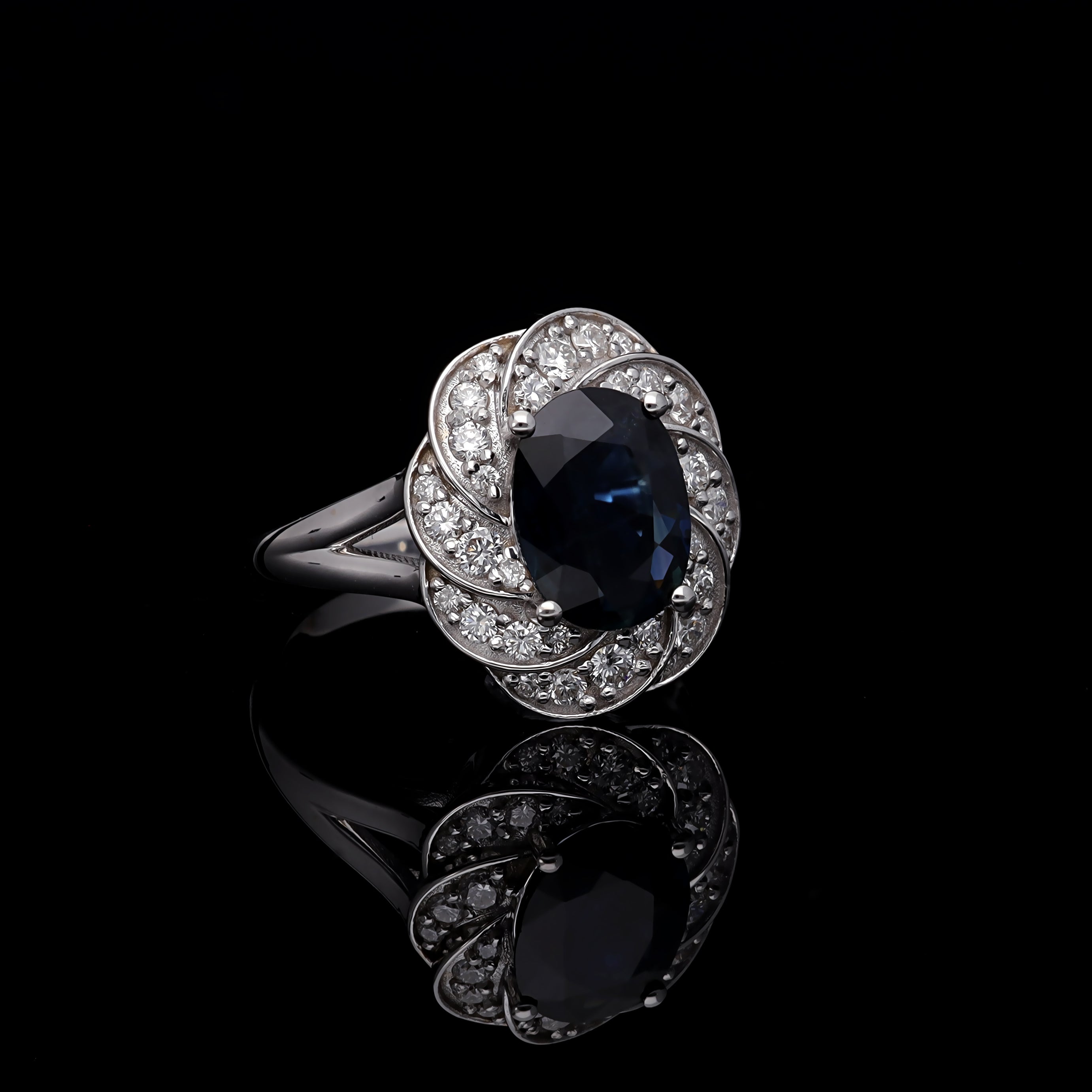 Inel LRSR505 aur alb 18k cu safir oval 1.99ct si diamante naturale 0.43ct