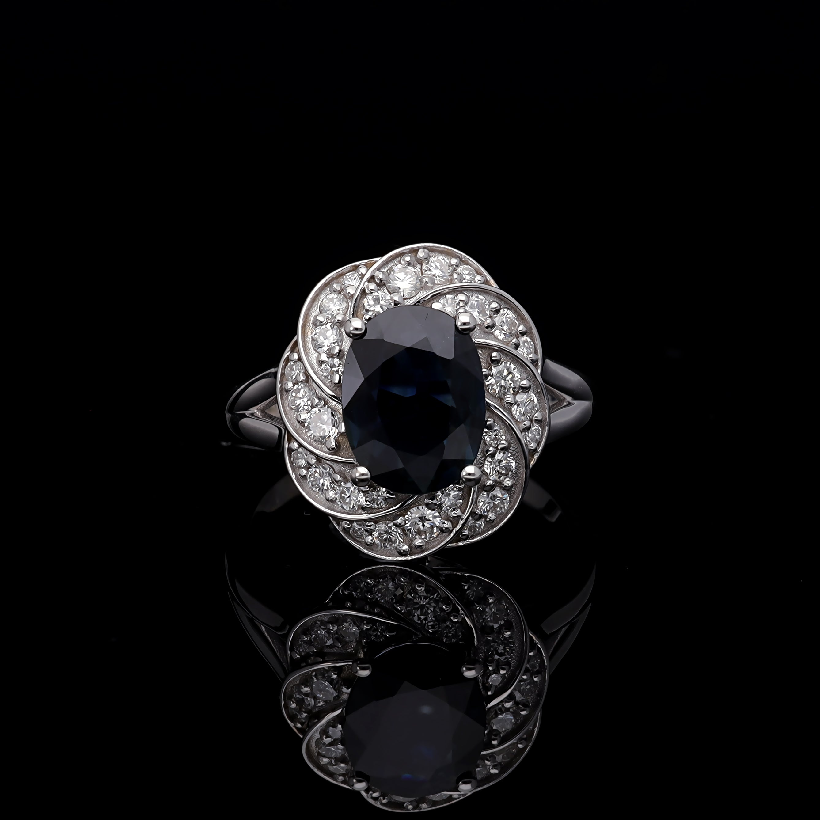 Inel LRSR505 aur alb 18k cu safir oval 1.99ct si diamante naturale 0.43ct