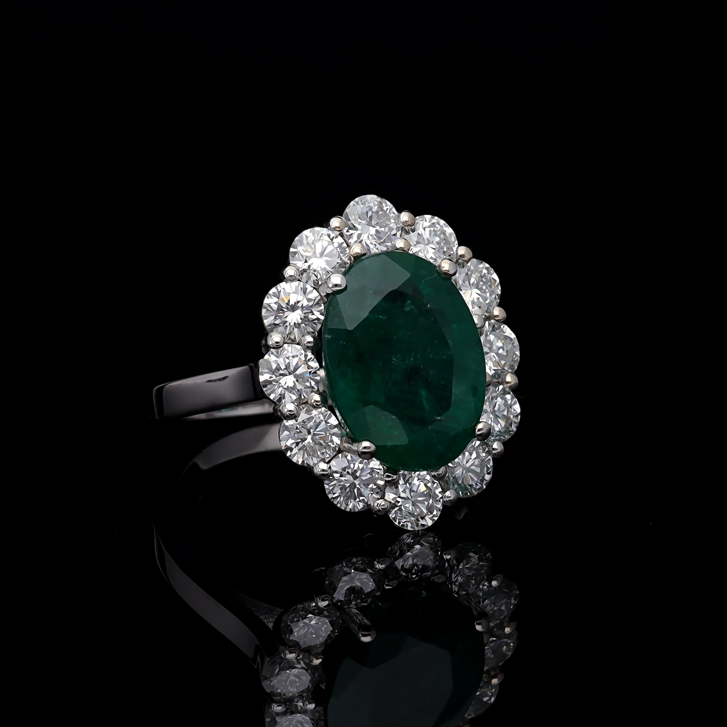 Inel LRSR507 aur alb 18k cu smarald 4.12ct si diamante naturale 1.71ct