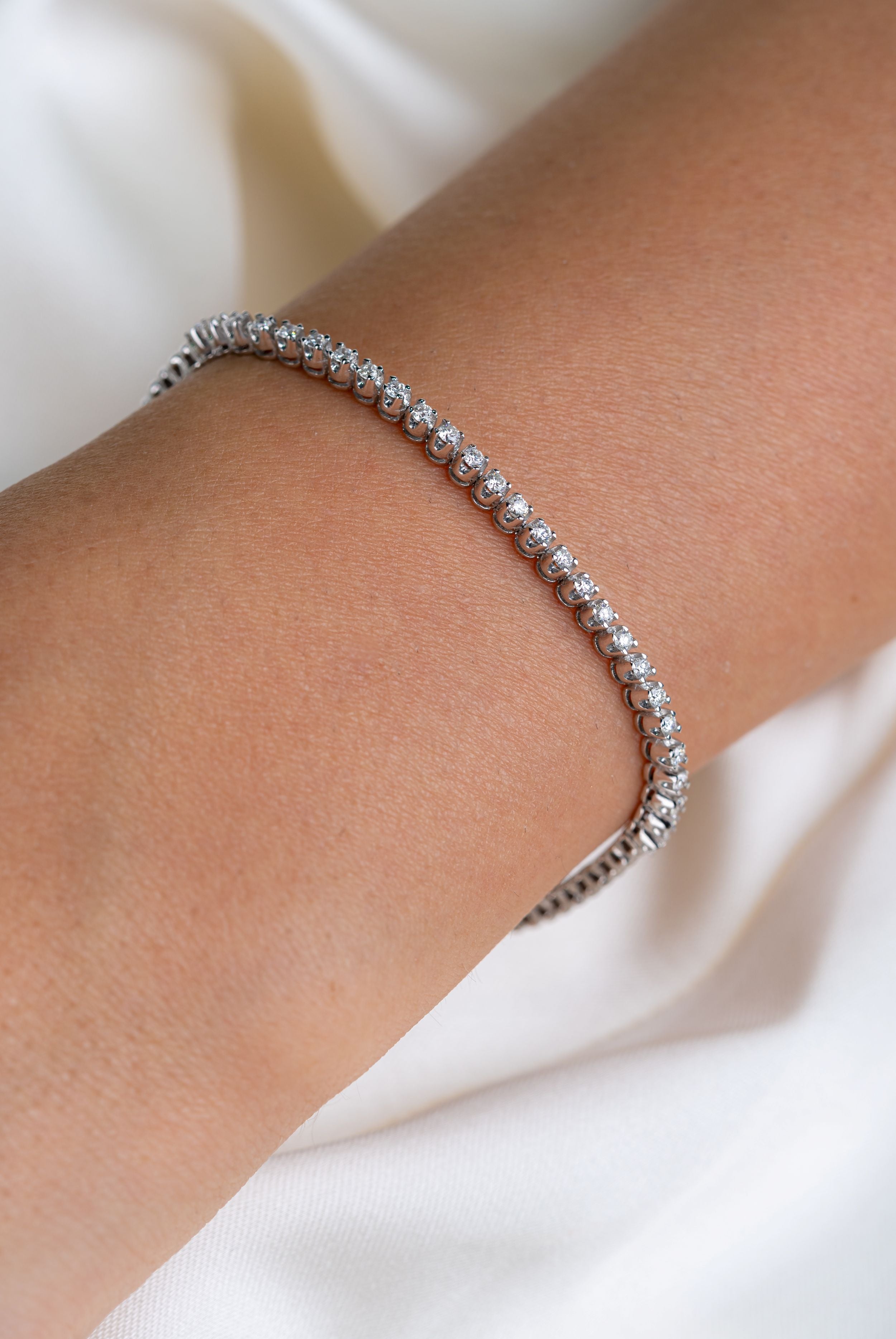 Bratara tennis MD53024 aur alb 14k cu diamante naturale rotunde 0.60ct