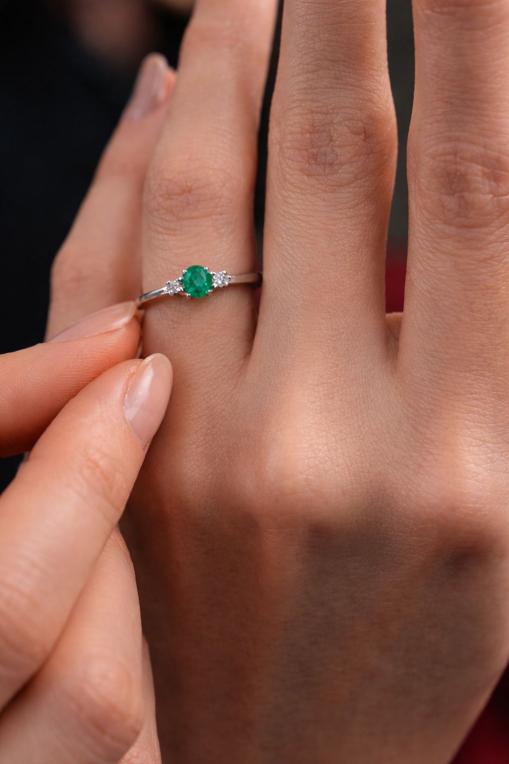 Inel Ldra1497 din Aur Alb 14K cu Diamante Naturale Si Smarald