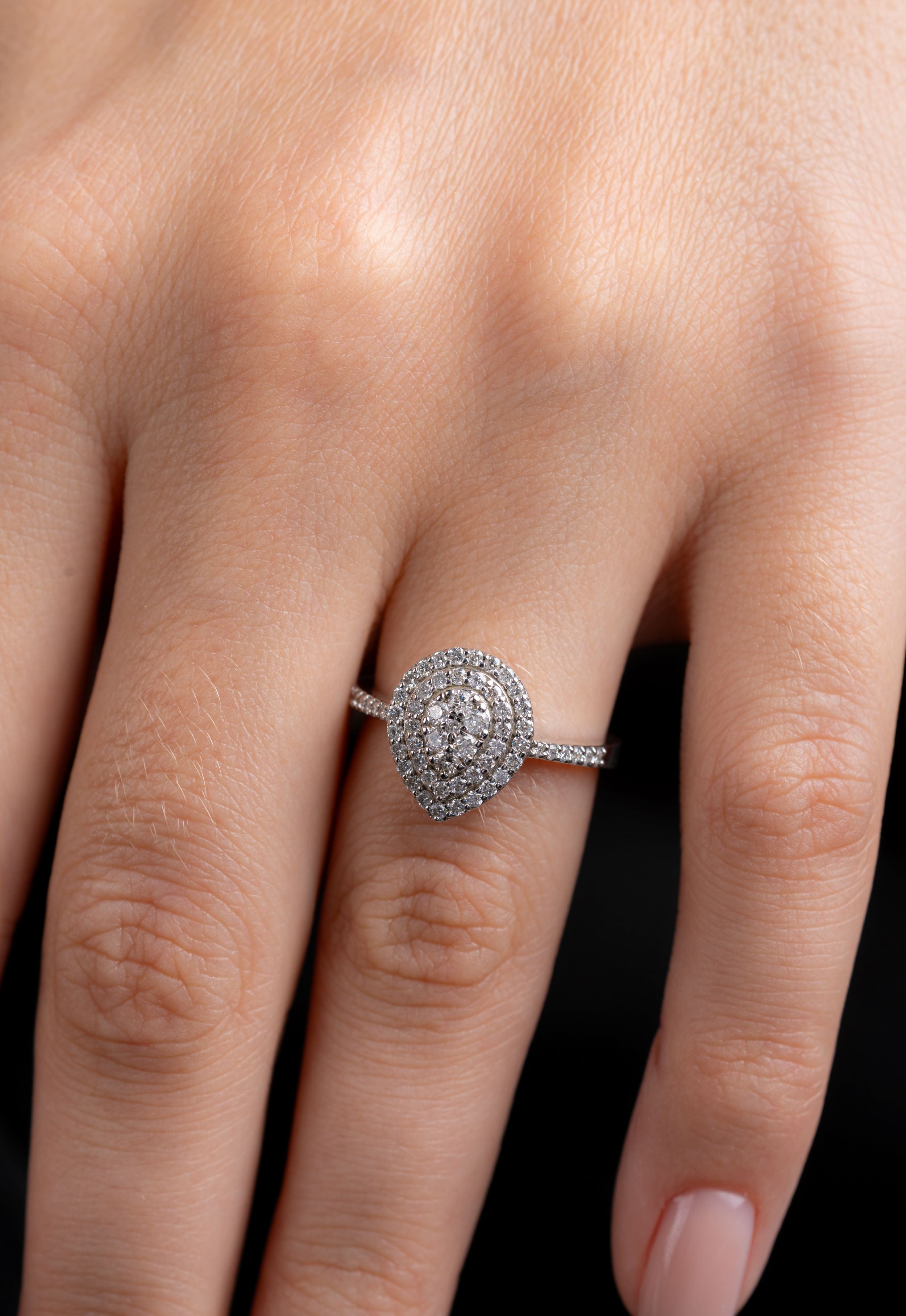 Inel R006165 din Aur Alb 14K Forma Para cu Diamante Naturale