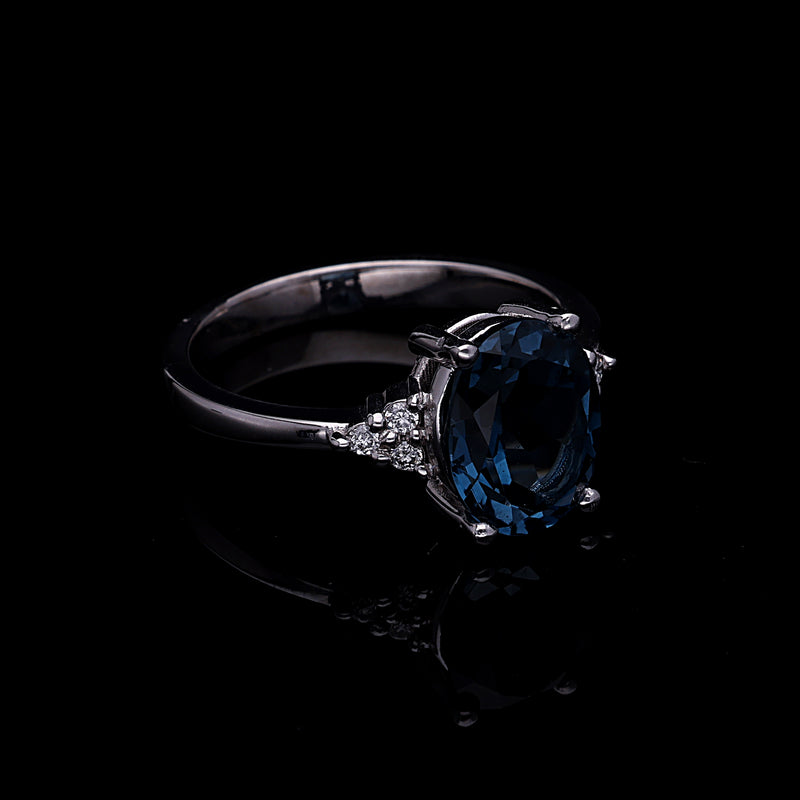 Inel de logodna LDR4007 din aur alb 14K cu diamante si topaz albastru - Bijuterii LA ROSA