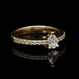 Inel de logodnă LRY005 din aur galben 18K  cu diamant Pear Cut - Bijuterii LA ROSA