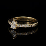 Inel de logodnă LRY005 din aur galben 18K  cu diamant Pear Cut - Bijuterii LA ROSA