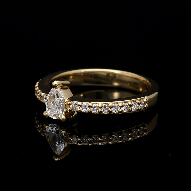 Inel de logodnă LRY005 din aur galben 18K  cu diamant Pear Cut - Bijuterii LA ROSA