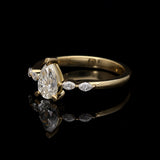 Inel de Logodna LRY004 din aur galben 18k cu diamant pear cut - Bijuterii LA ROSA