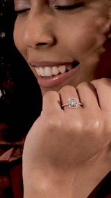 Inel de Logodna MD52455 din aur alb 14k forma semidreptunghi cu diamante
