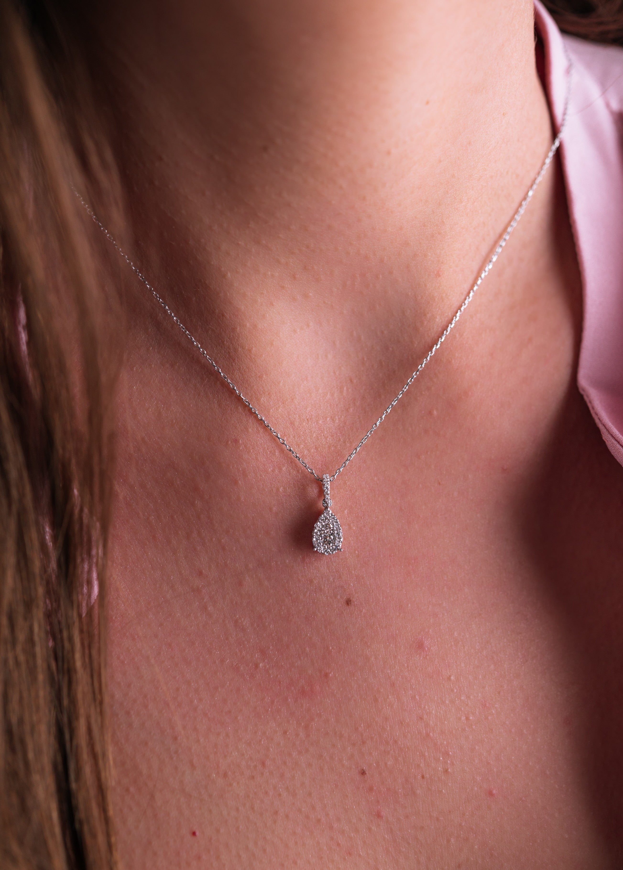 COLIER N000776 DIN AUR ALB 14K FORMA LACRIMA CU DIAMANTE - Bijuterii LA ROSA - Verighete si Inele de Logodna, bijuterii cu diamante
