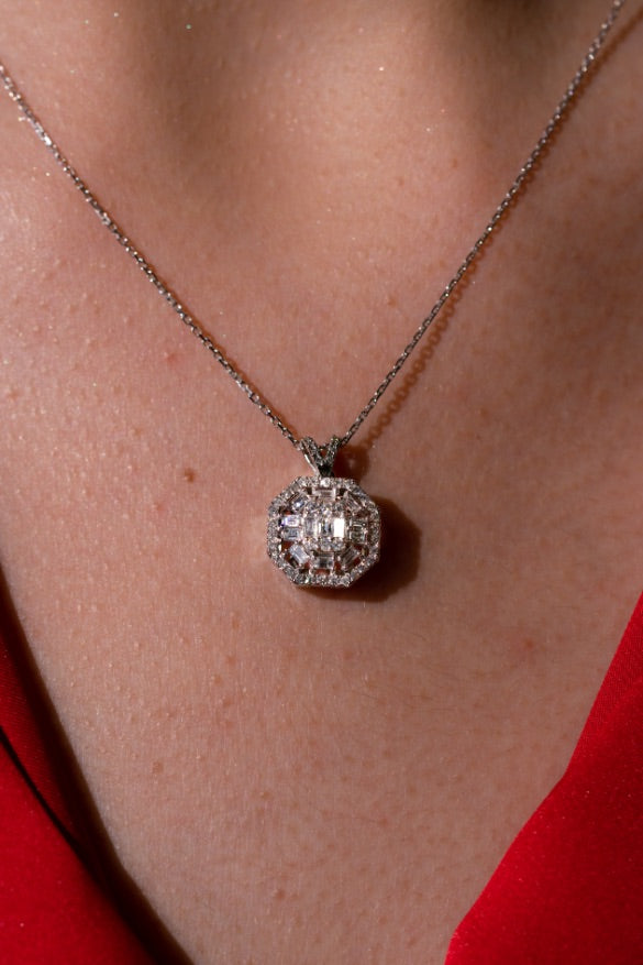 COLIER N000269 DIN AUR ALB 14K FORMA HEXAGON CU DIAMANTE - Bijuterii LA ROSA - Verighete si Inele de Logodna, bijuterii cu diamante