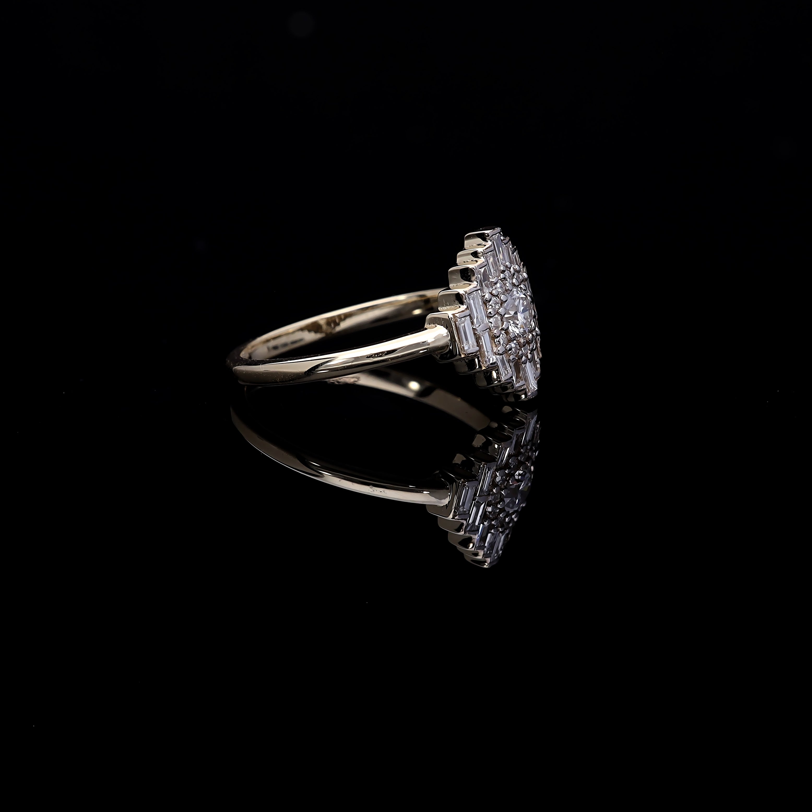 INEL R000464 ROMB DIN AUR GALBEN 14K CU DIAMANTE BAGHETE - Bijuterii LA ROSA