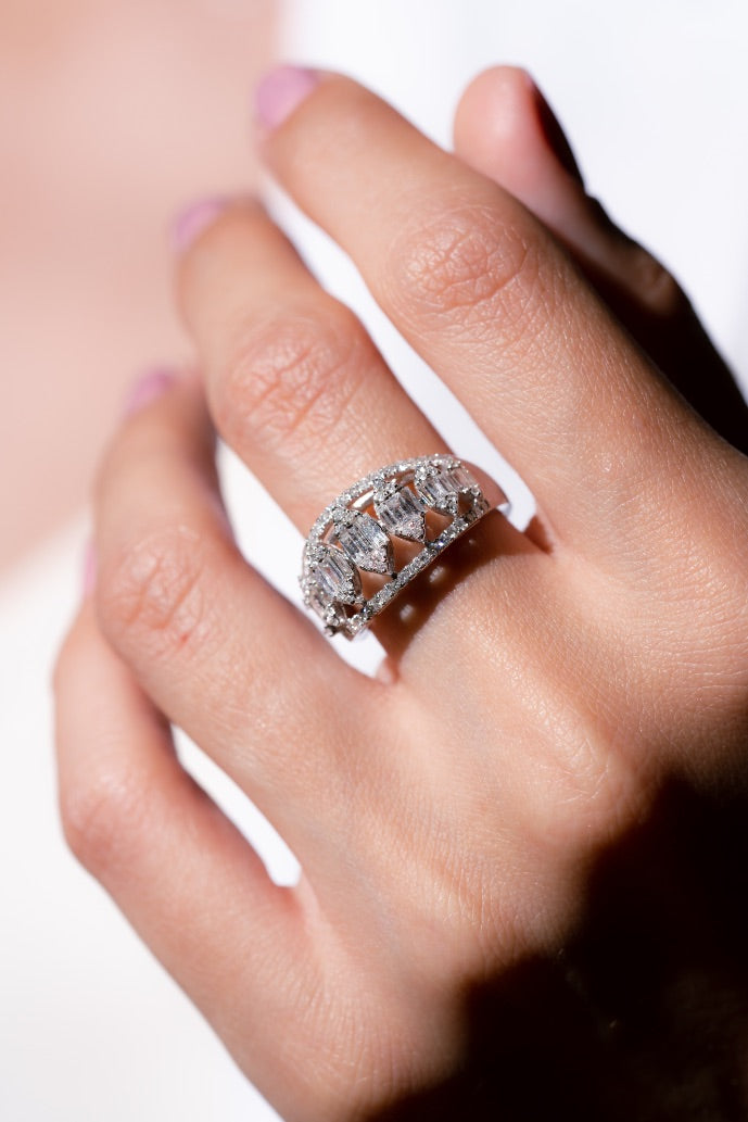 INEL R003160 DIN AUR ALB 14K  CU DIAMANTE - Bijuterii LA ROSA - Verighete si Inele de Logodna, bijuterii cu diamante