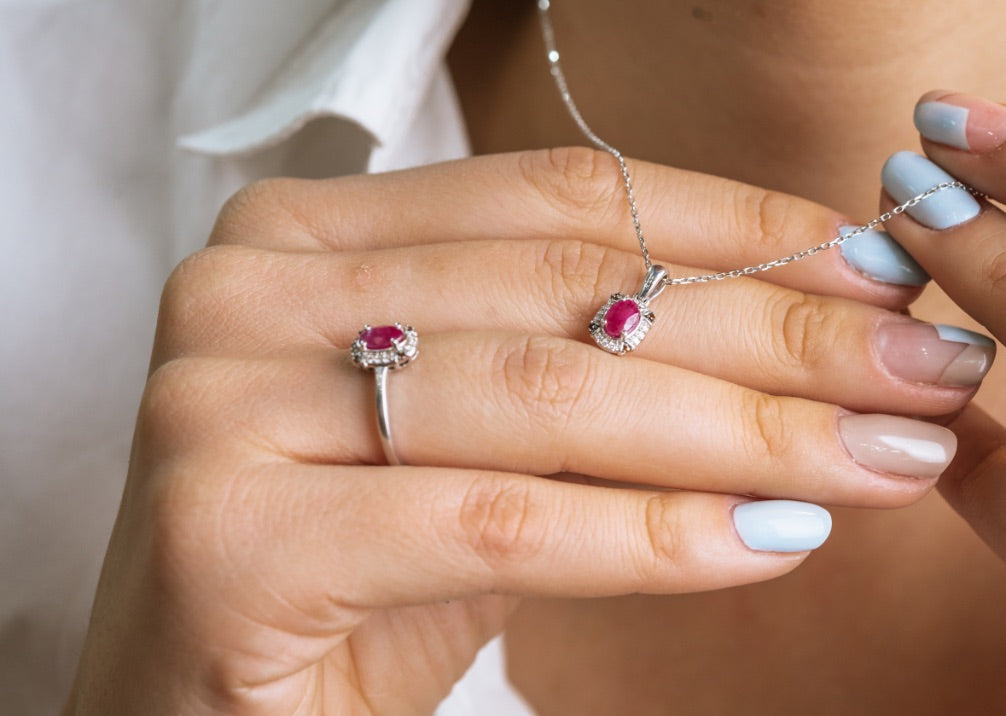 INEL LRPN279 DIN AUR ALB 14K CU DIAMANTE SI RUBIN - Bijuterii LA ROSA - Verighete si Inele de Logodna, bijuterii cu diamante