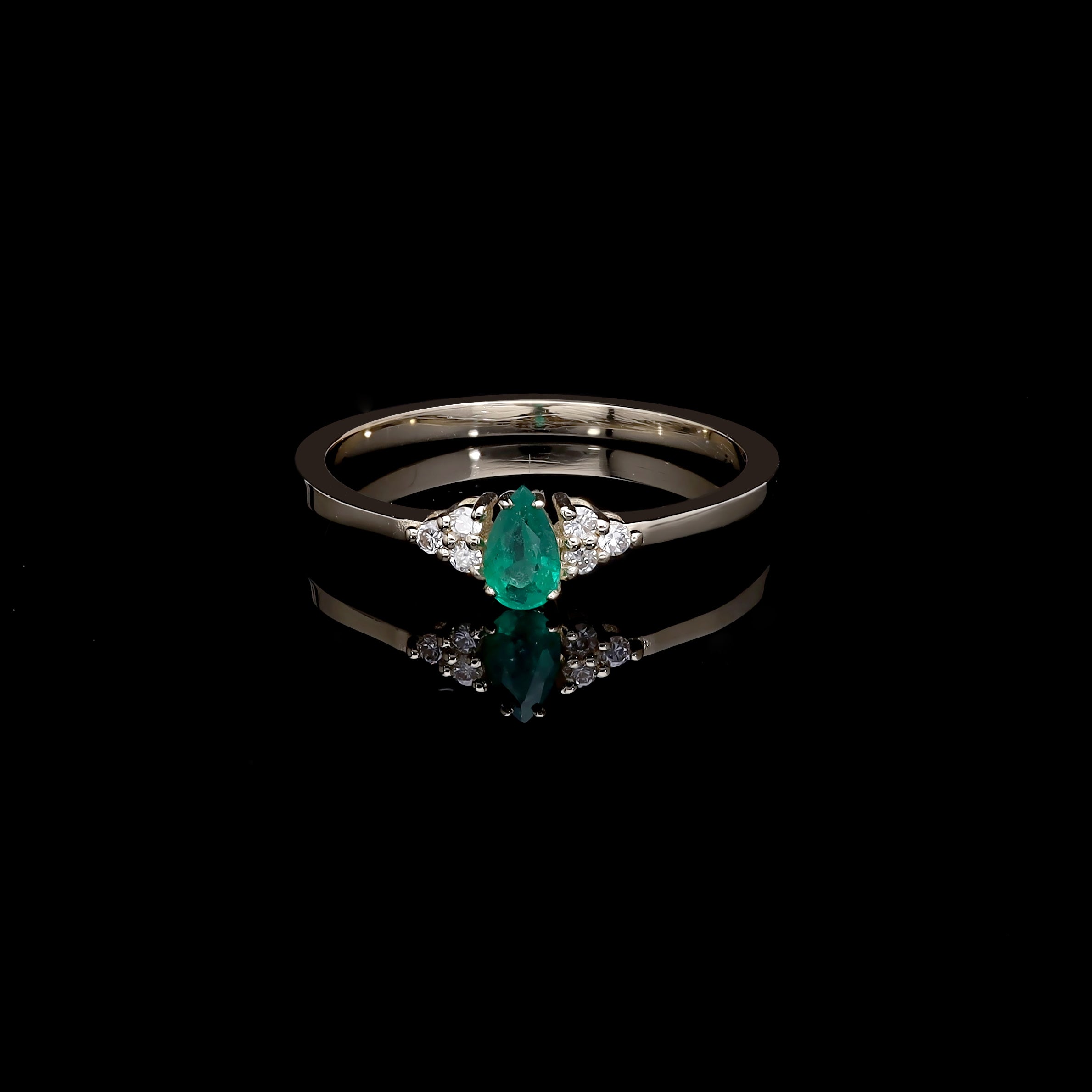 Inel R000461 din aur galben 14k cu diamante si smarald forma para - Bijuterii LA ROSA