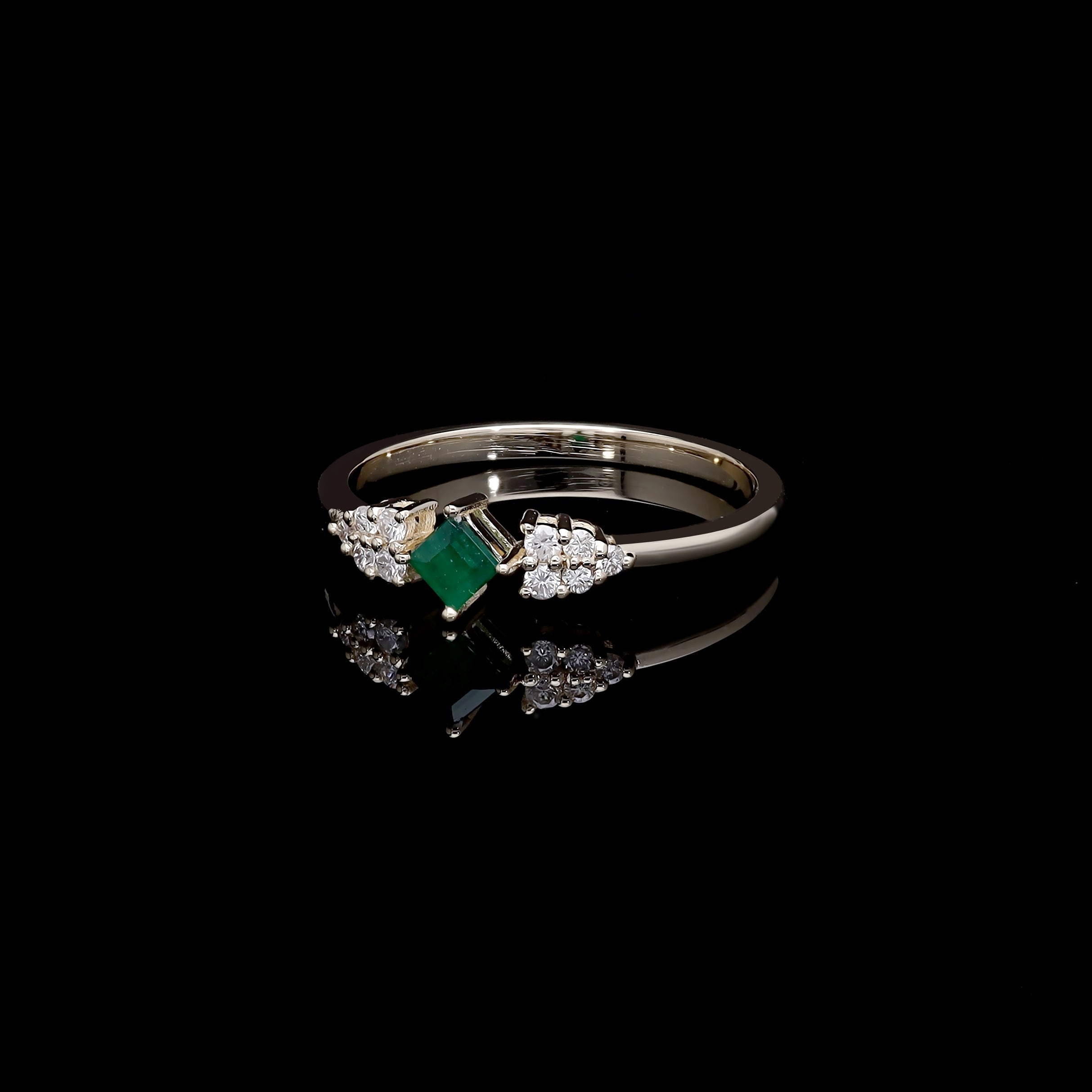 Inel R000462 din aur galben 14k cu diamante si smarald forma patrata - Bijuterii LA ROSA
