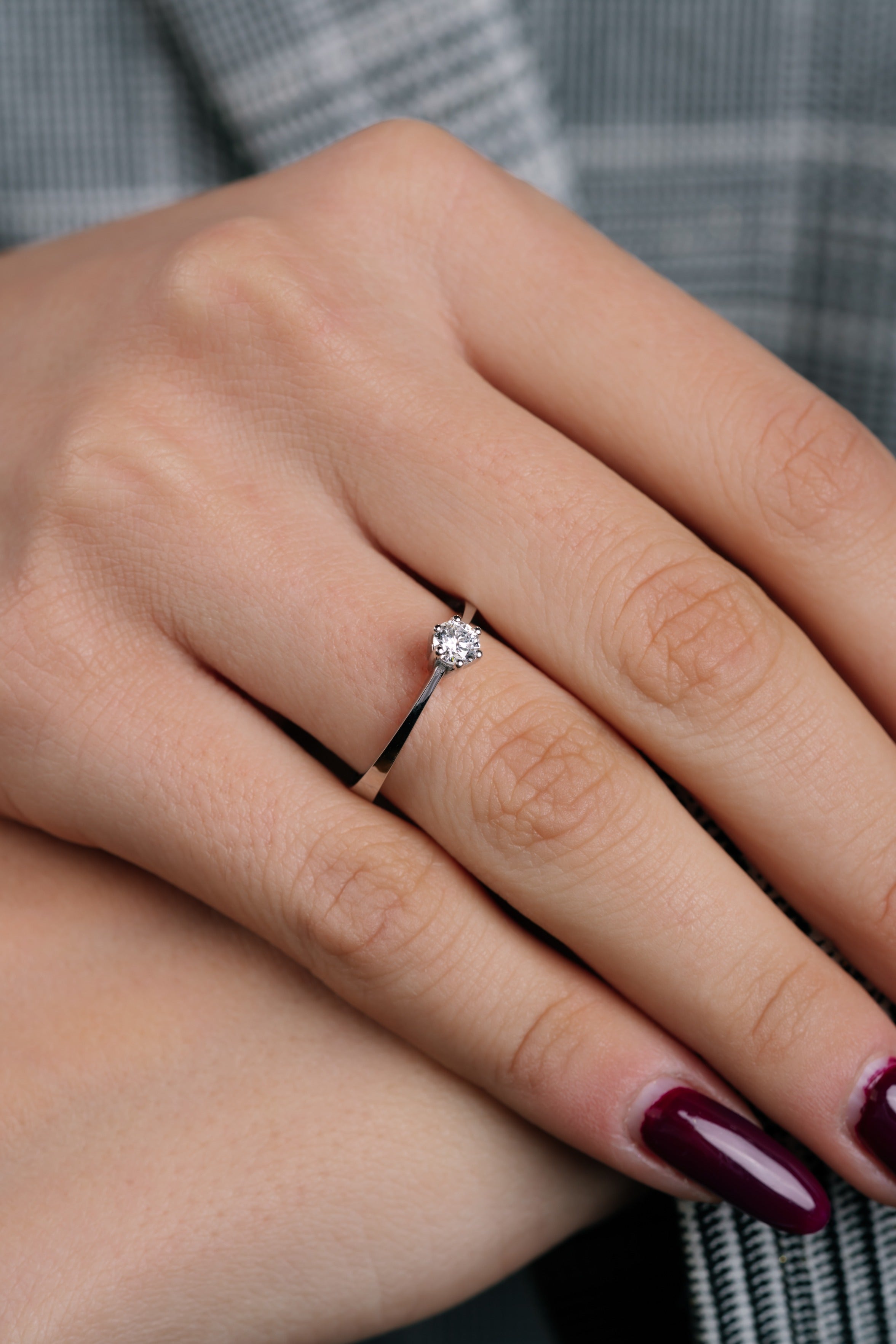 Inel de logodna LDR0295 din aur alb 18k cu diamant - Bijuterii LA ROSA - Verighete si Inele de Logodna, bijuterii cu diamante