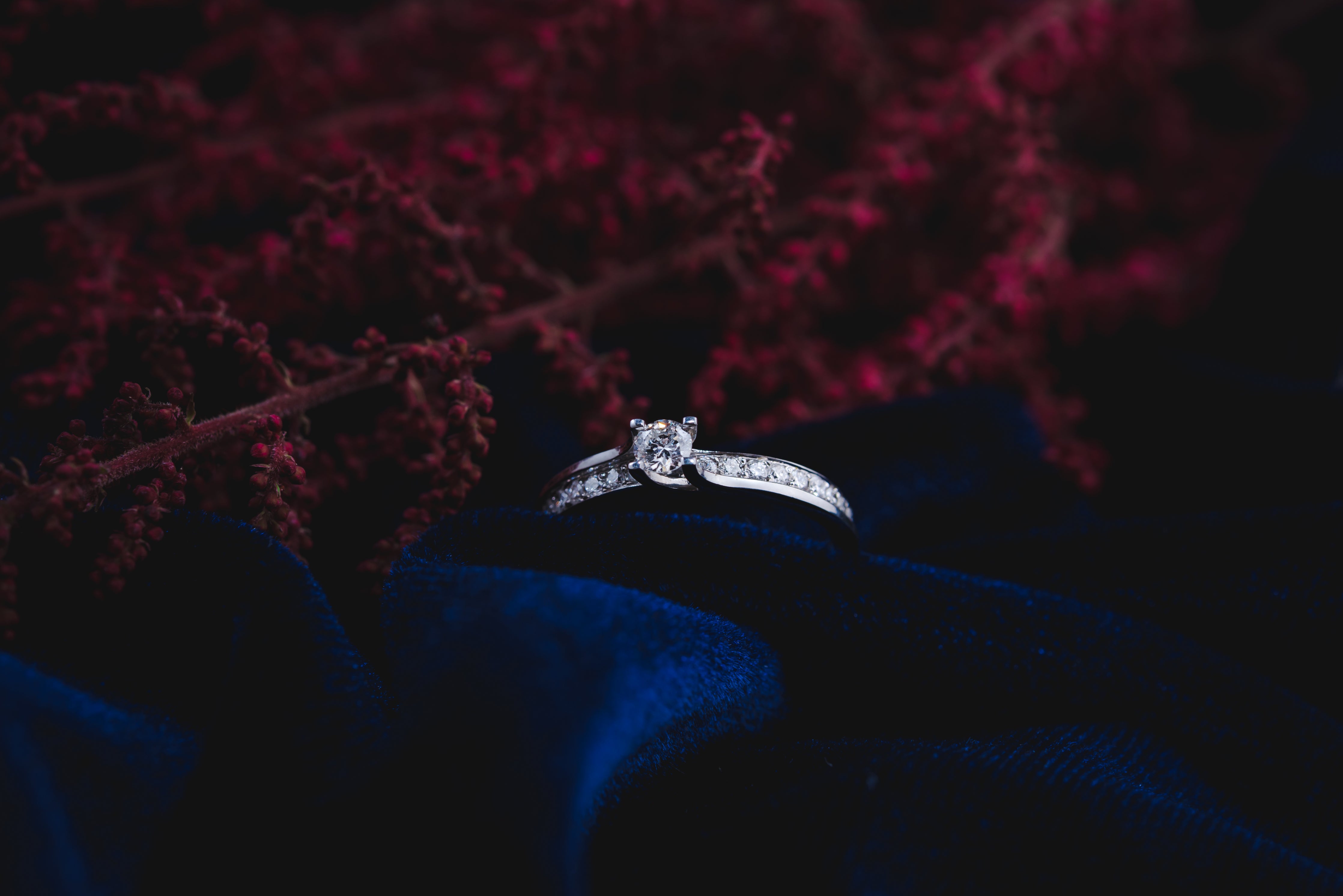 Inel de Logodna LRYSK236 din aur alb 18k cu diamante - Bijuterii LA ROSA - Verighete si Inele de Logodna, bijuterii cu diamante