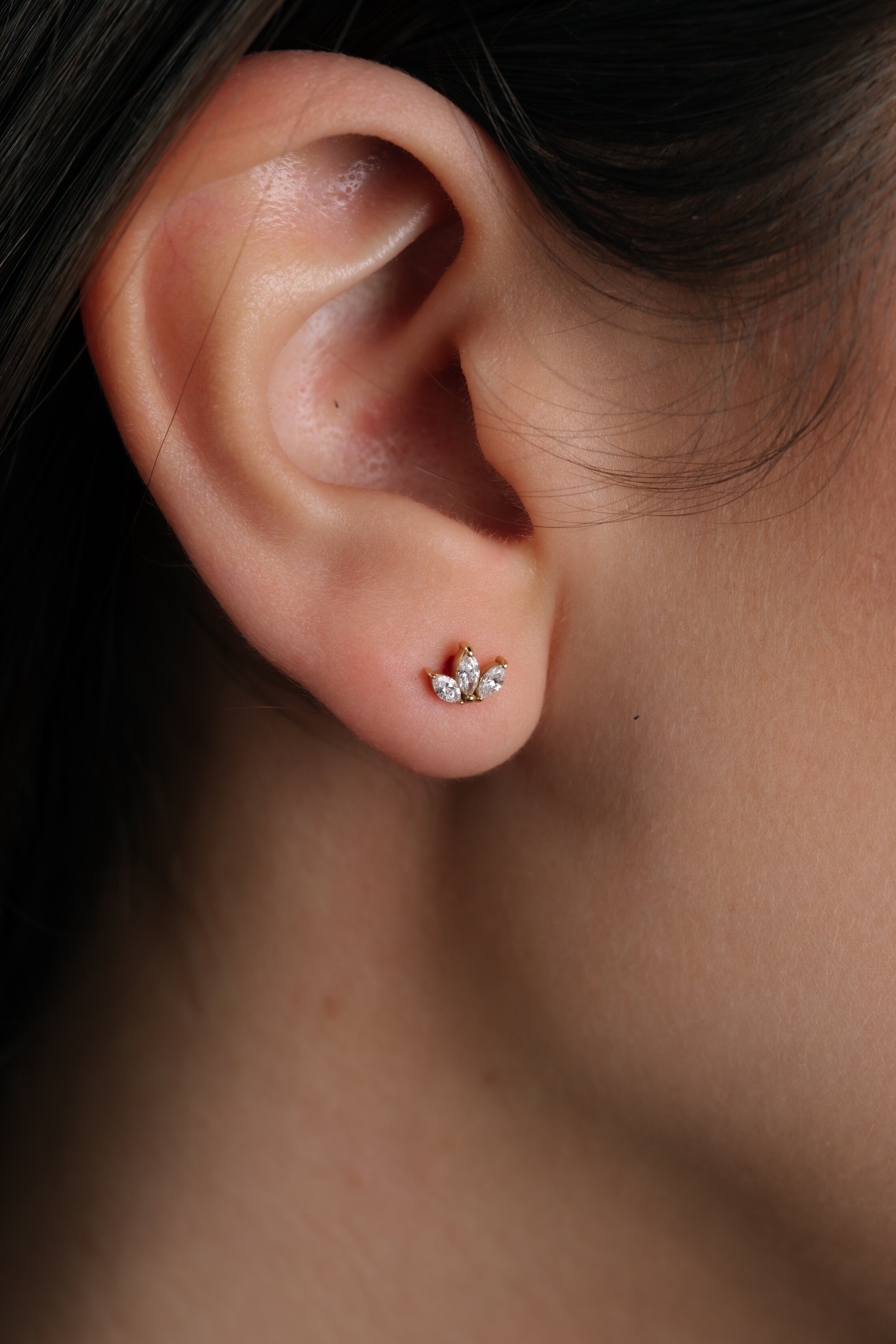 Cercei E001073 din aur galben de 14k cu diamante marquise - Bijuterii LA ROSA