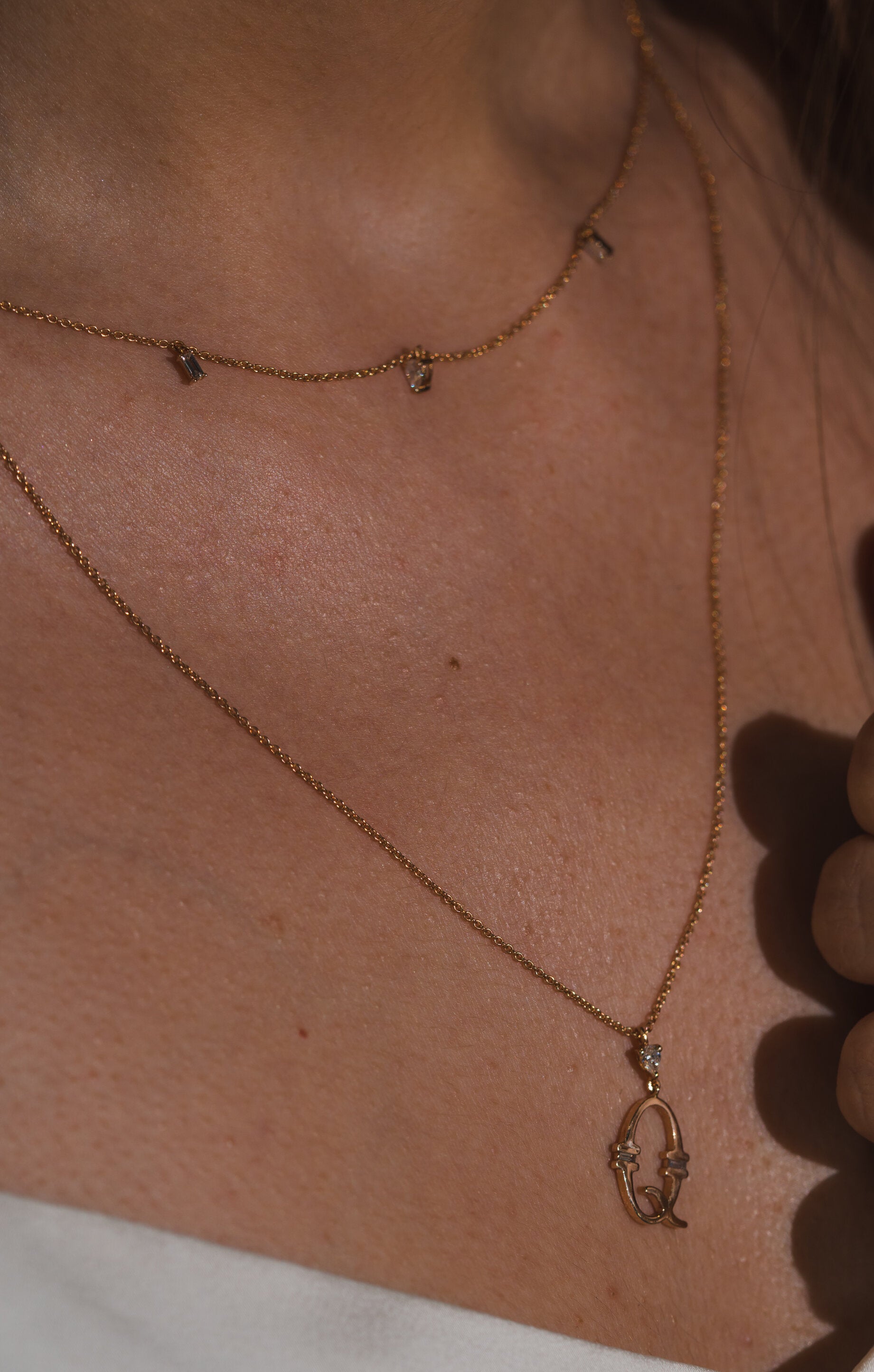 COLIER KL28498 DIN AUR ROZ 14K FORMA Q CU DIAMANTE - Bijuterii LA ROSA