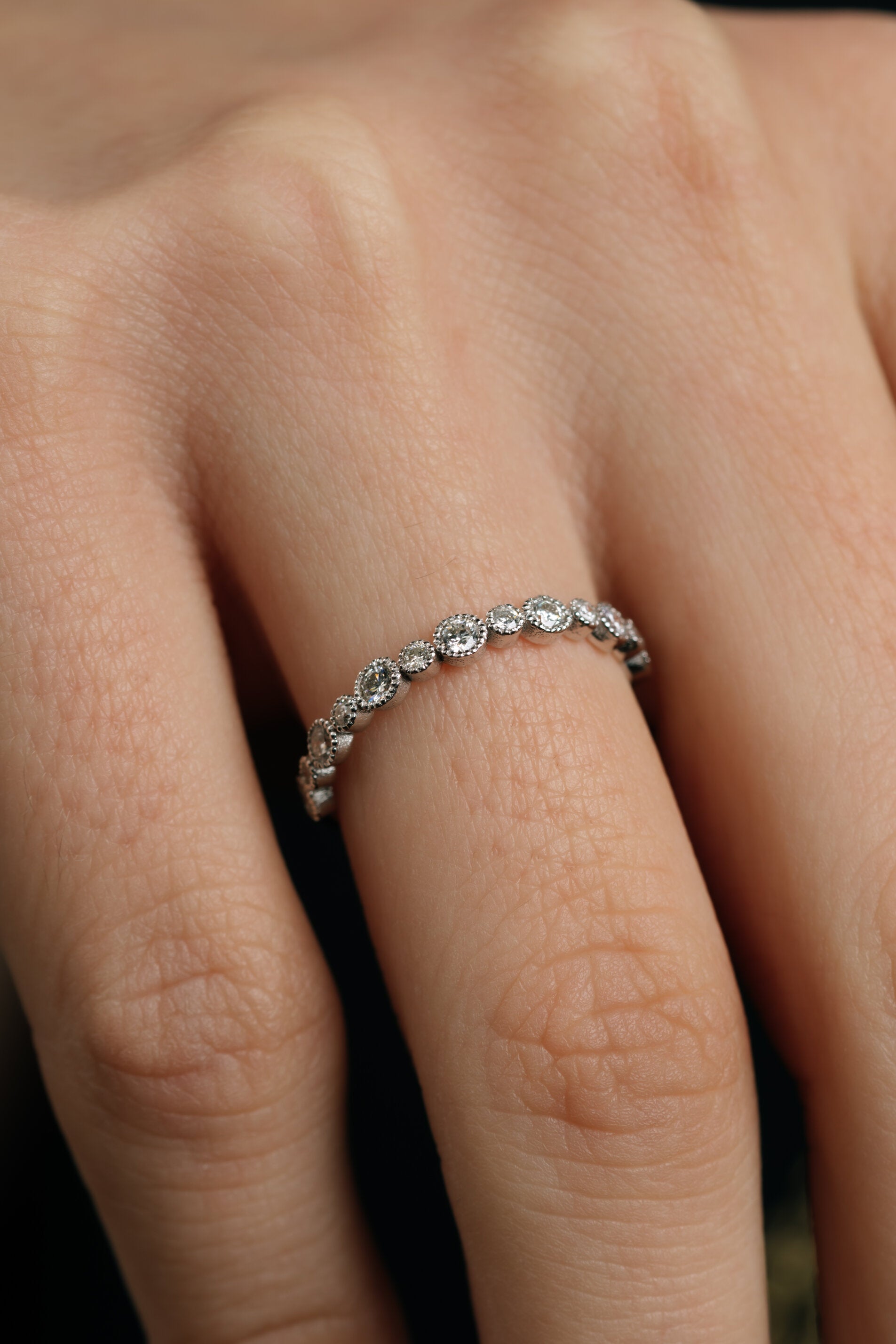 INEL R004131 DIN AUR ALB 14K FORMA ROTUNDA CU DIAMANTE - Bijuterii LA ROSA