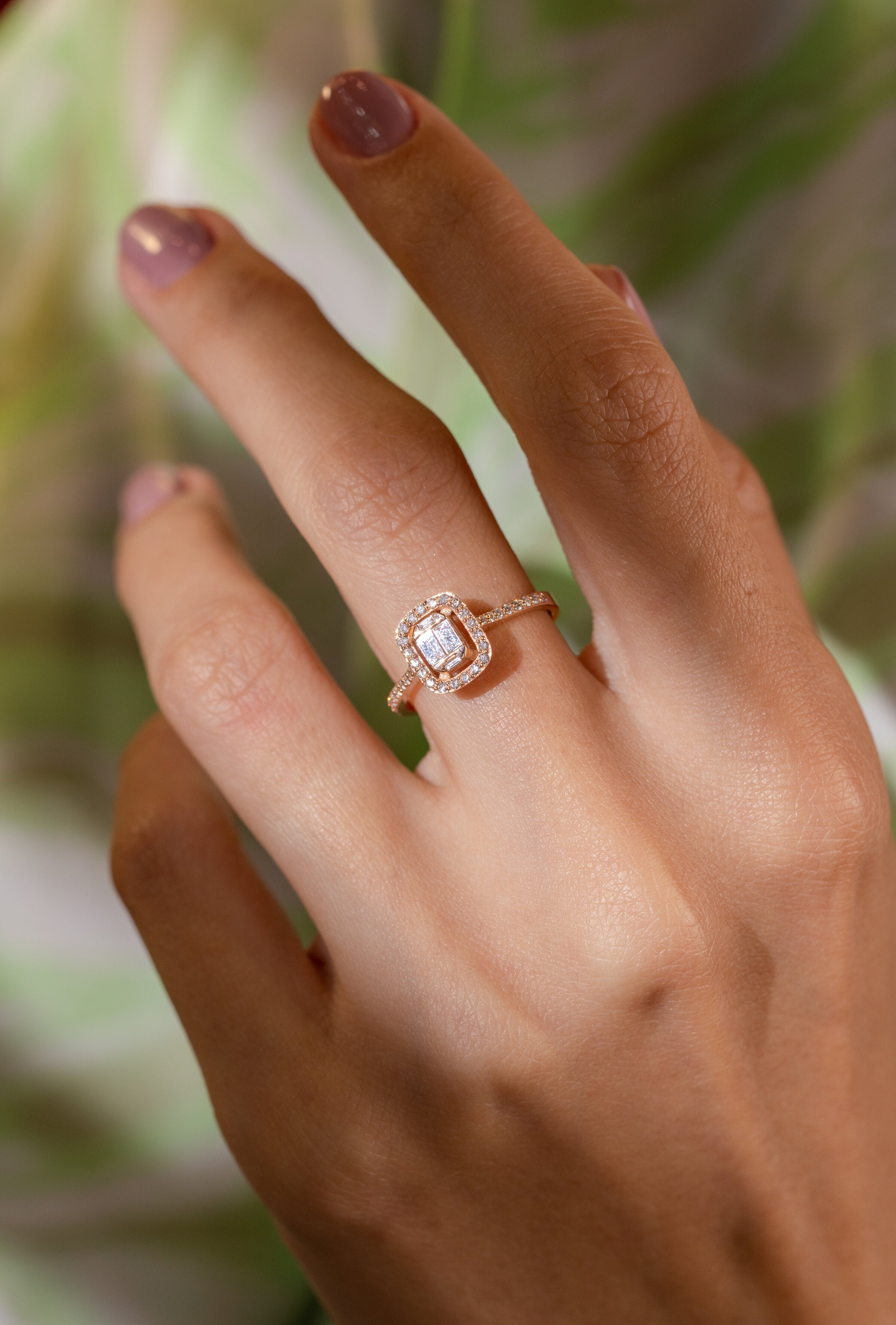INEL YZ32907 DIN AUR ROZ 14K FORMA DREPTUNGHIULARA CU DIAMANTE - Bijuterii LA ROSA